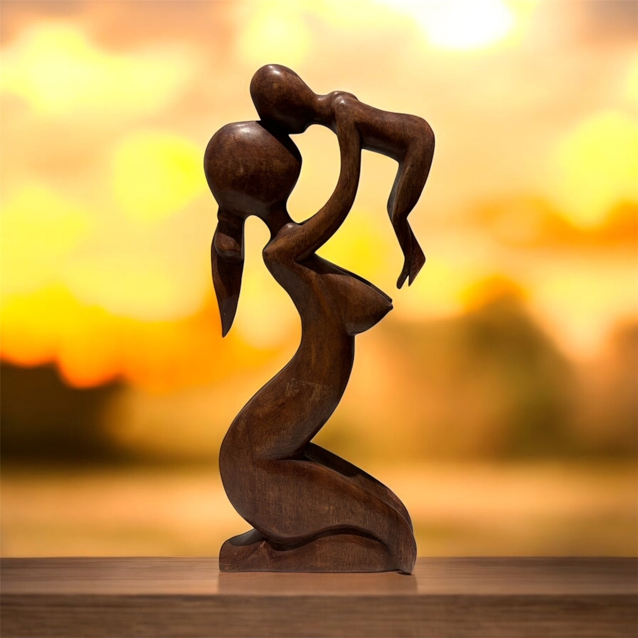 die Liebenden  abstrakte Figur Suar Eiche Mutter mit Kind