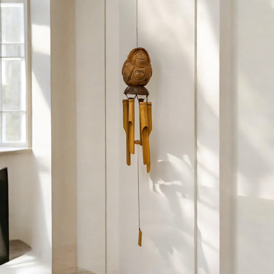 Großes Windspiel Bambus mit einem Kokosnuss Affe